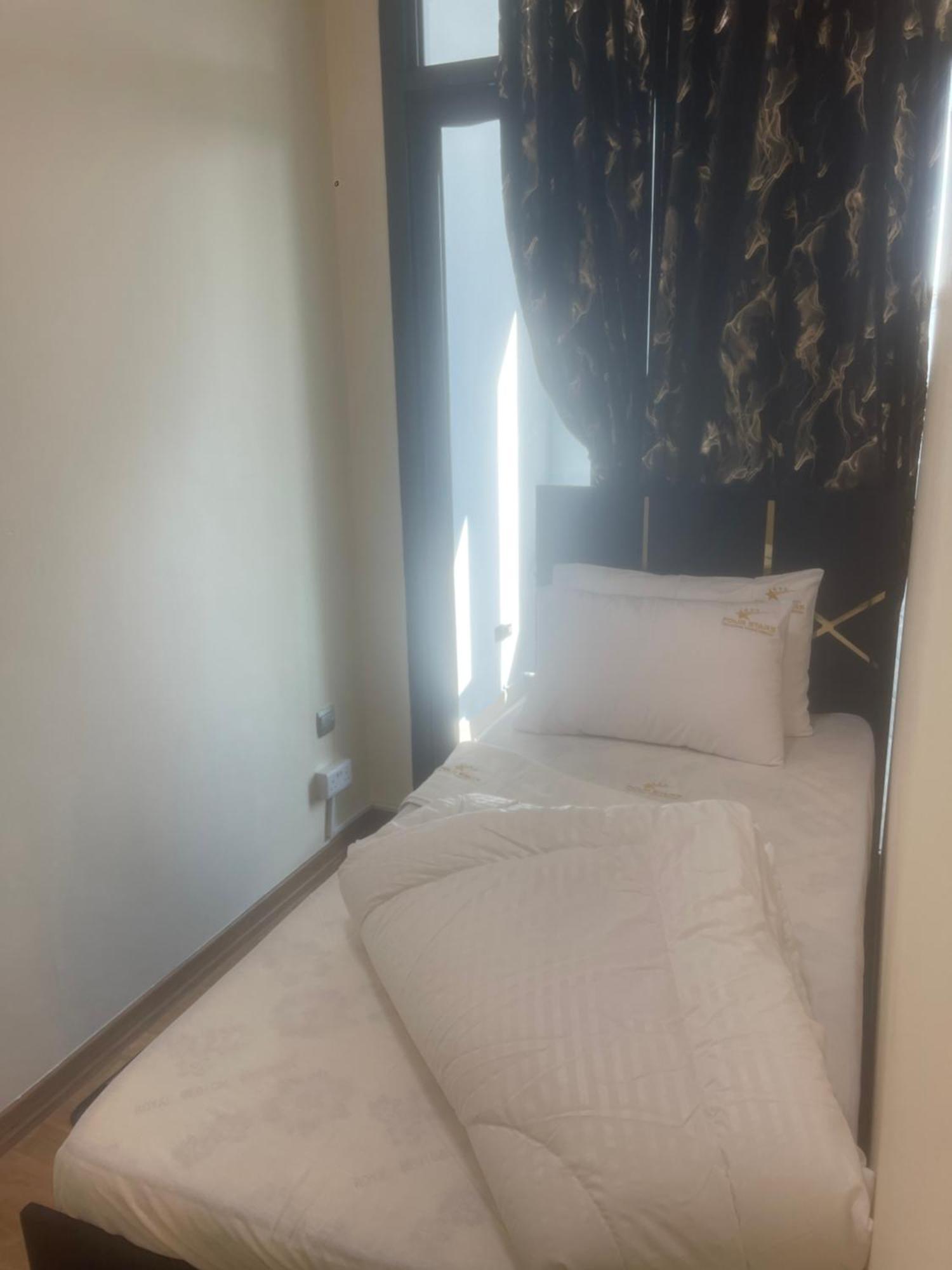 Four Stars Hostel Dubai Dış mekan fotoğraf