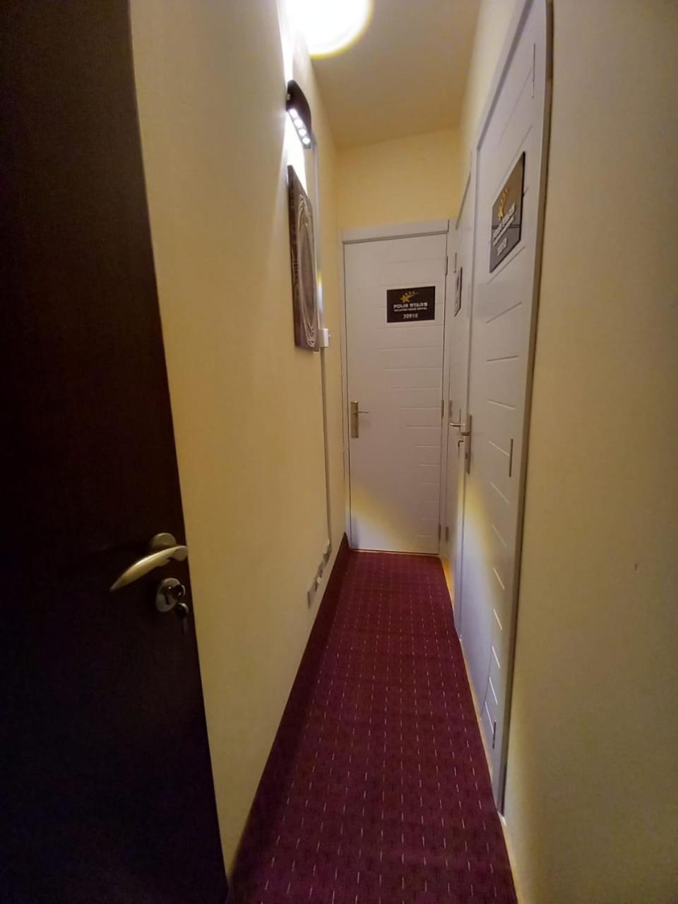 Four Stars Hostel Dubai Dış mekan fotoğraf