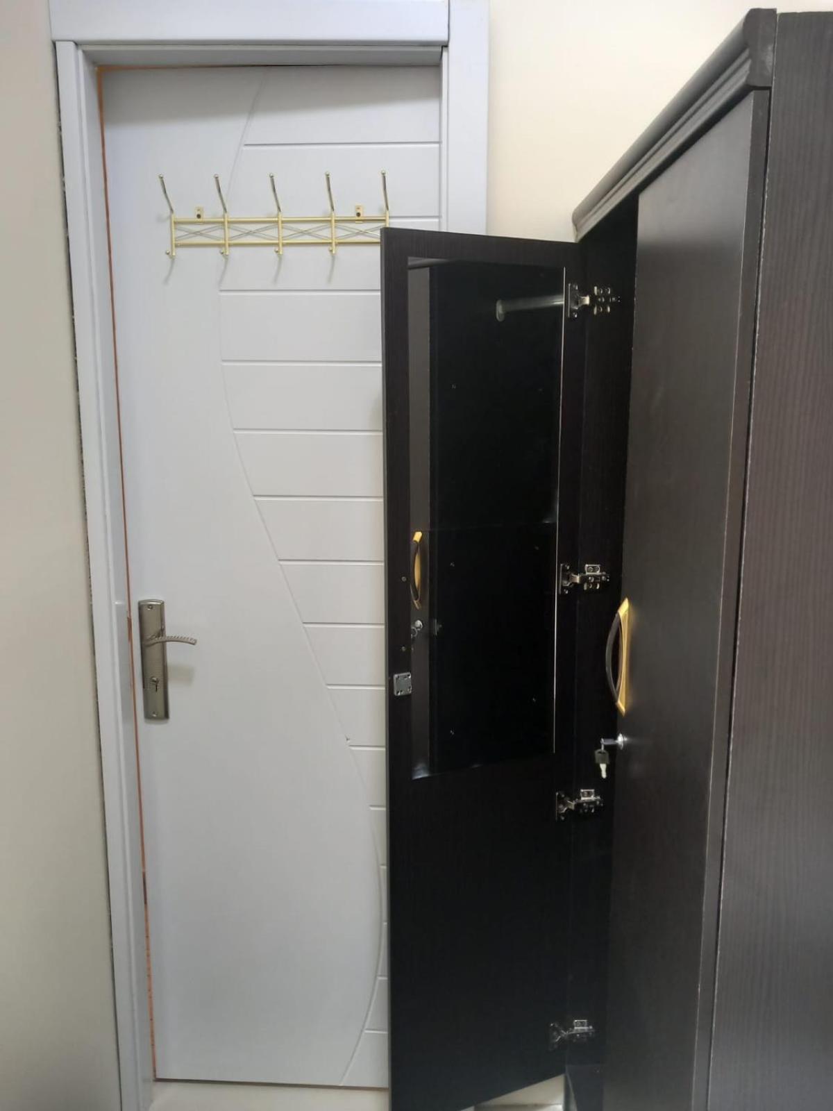 Four Stars Hostel Dubai Dış mekan fotoğraf