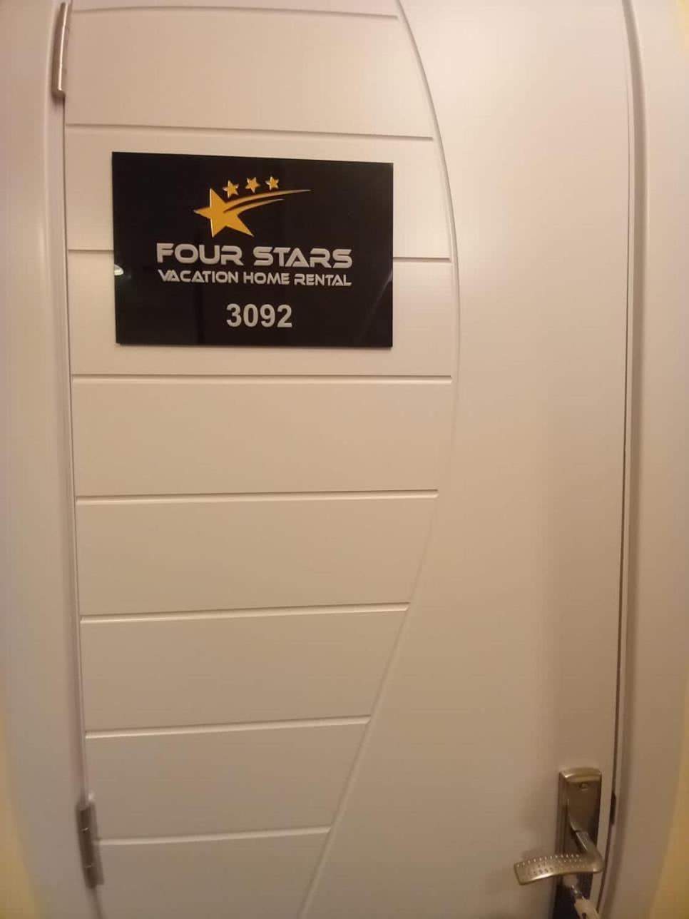 Four Stars Hostel Dubai Dış mekan fotoğraf