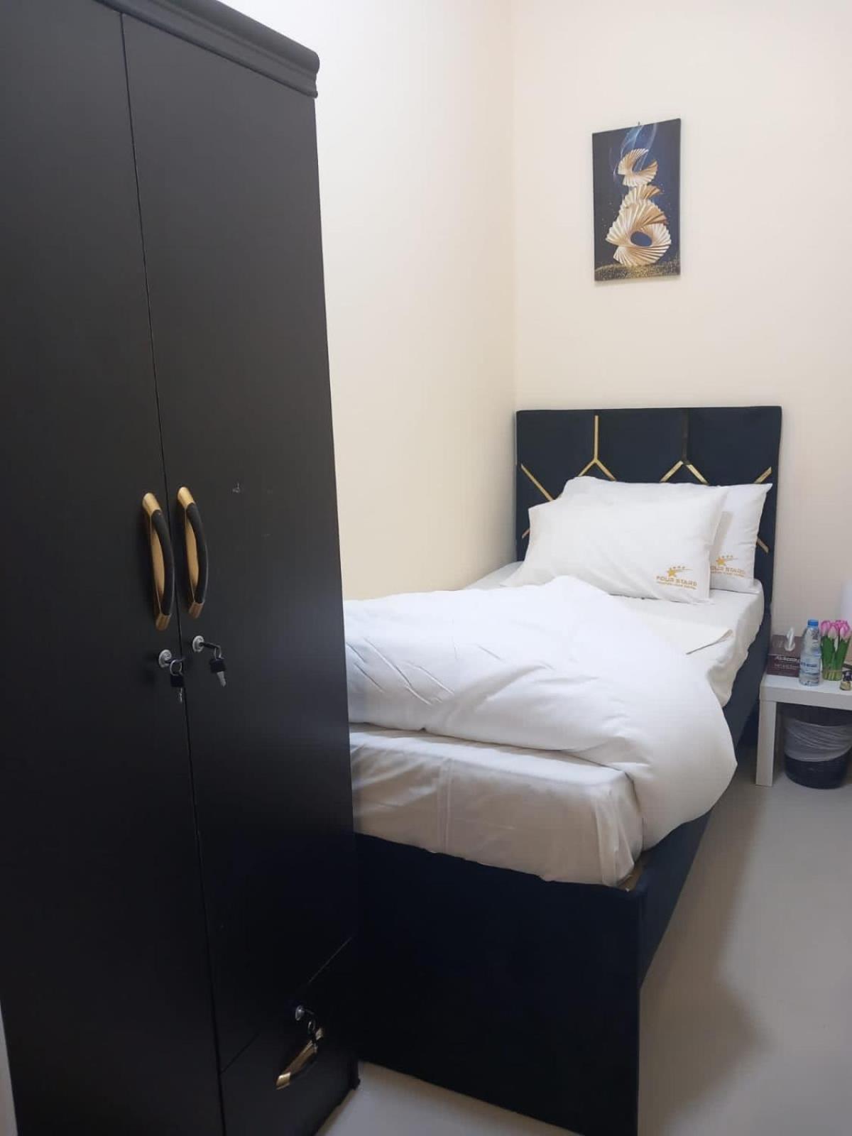 Four Stars Hostel Dubai Dış mekan fotoğraf