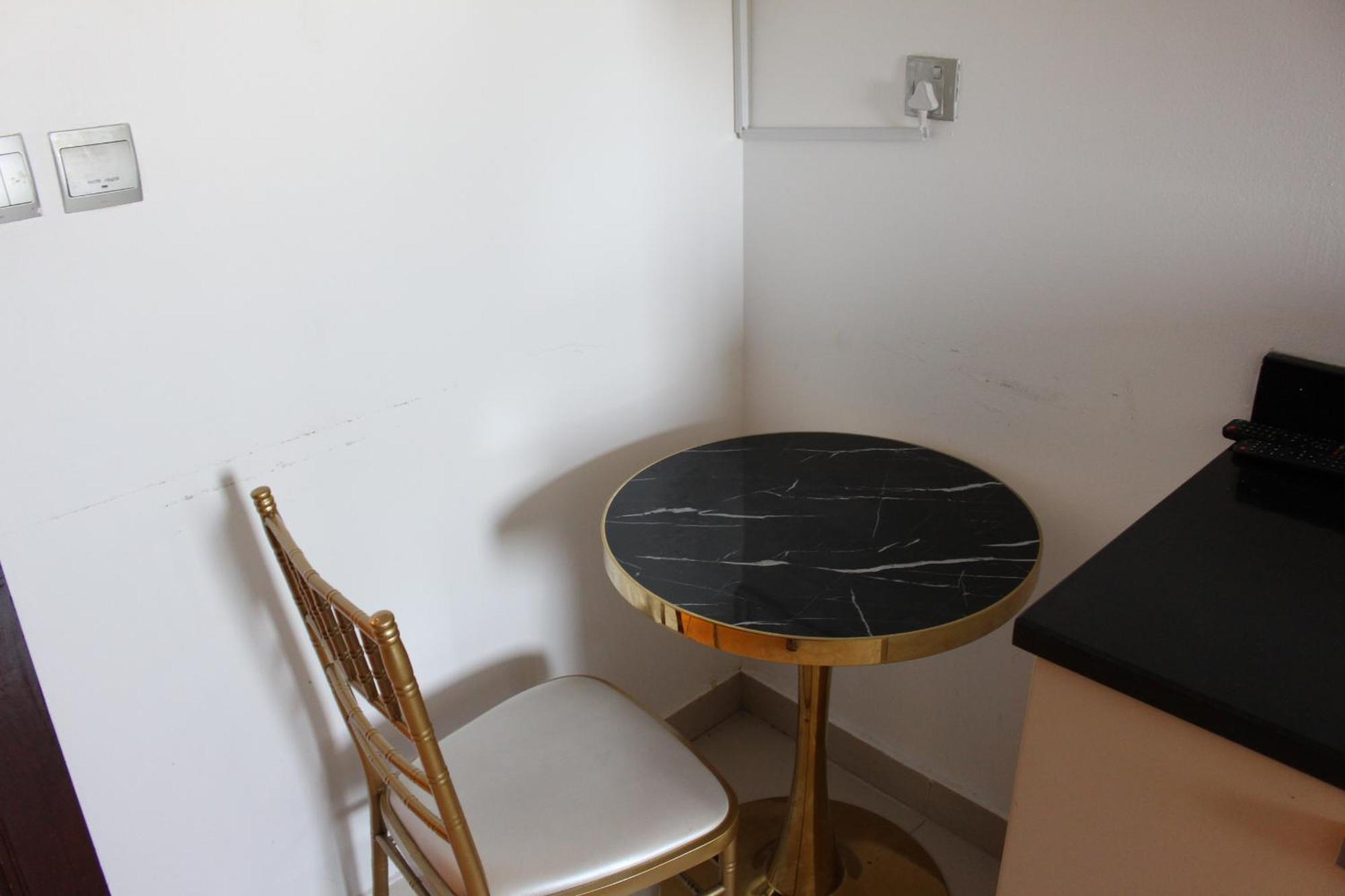 Four Stars Hostel Dubai Dış mekan fotoğraf