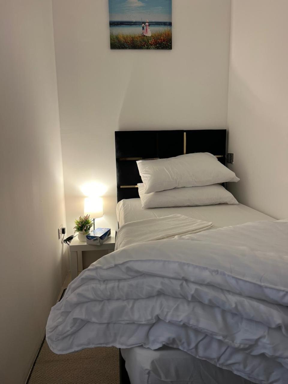 Four Stars Hostel Dubai Dış mekan fotoğraf